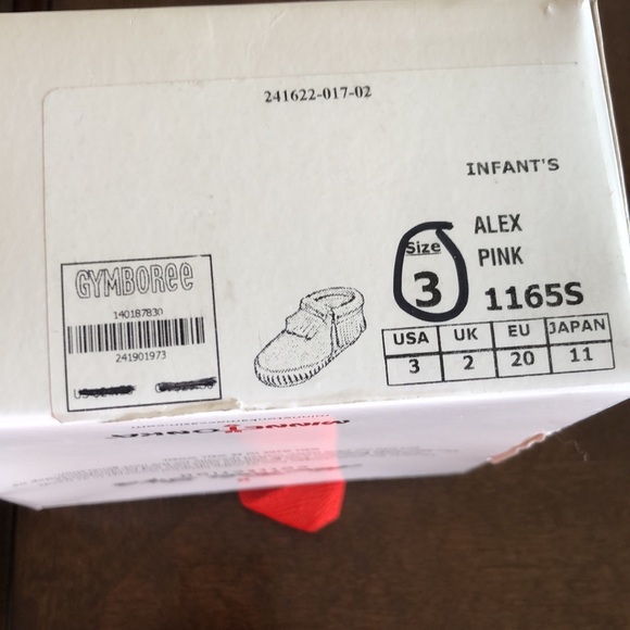 Minnetonka Alex Moccasins - Picture 5 of 9
